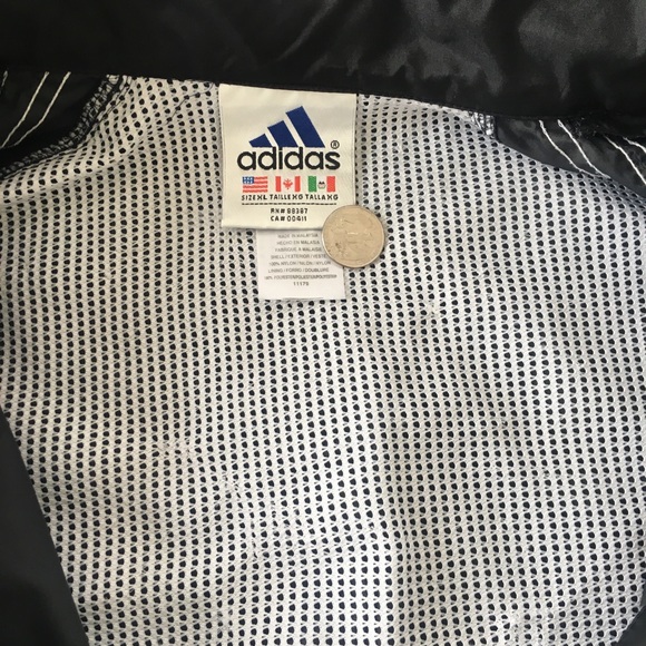 Vintage Black Adidas Windbreaker Jacket/ XL - Picture 2 of 3